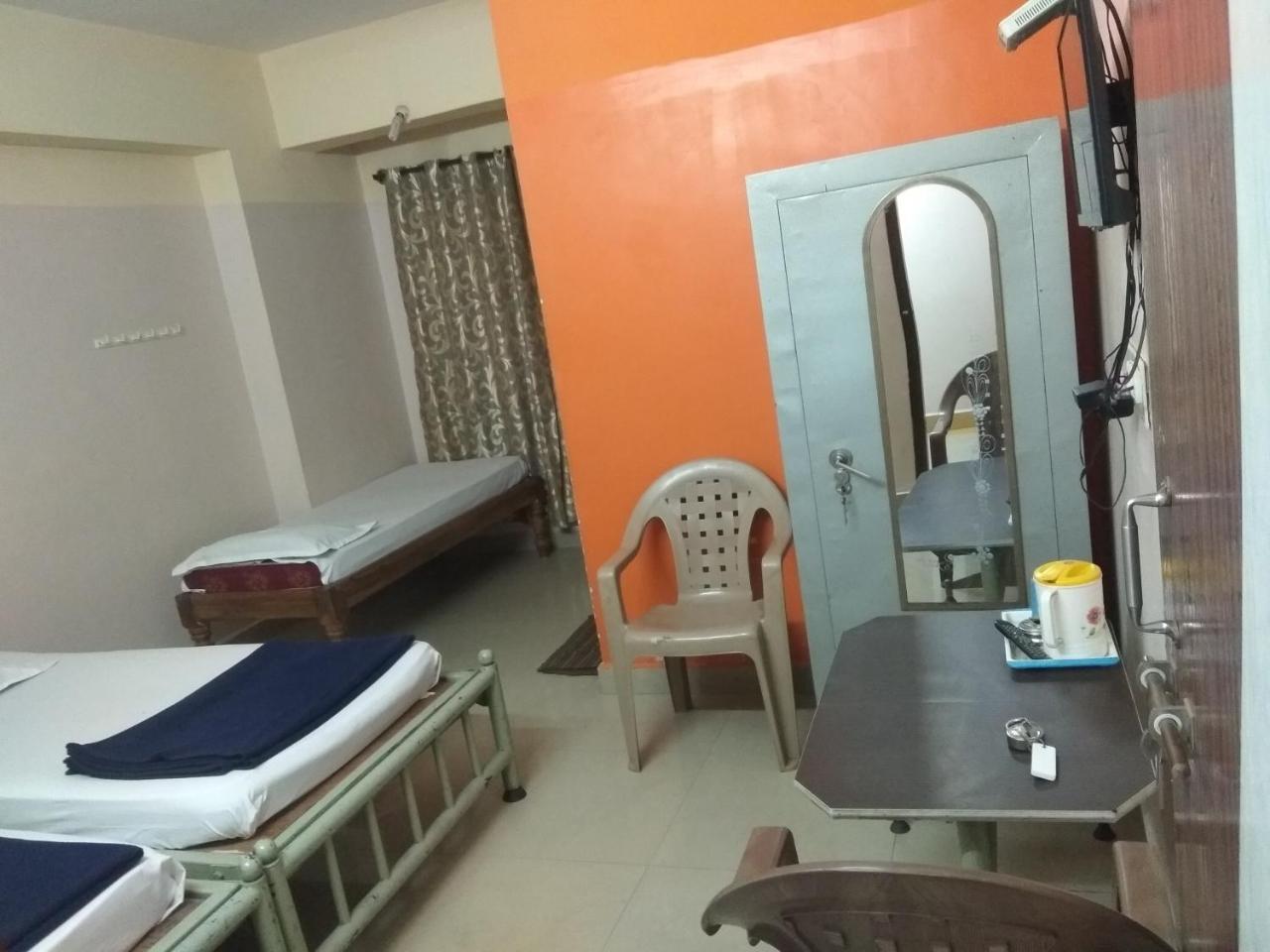 Apoorva Residency Hotel Bangalore Eksteriør billede